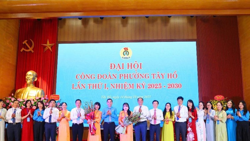 Quyết tâm xây dựng tổ chức vững mạnh, là điểm tựa người lao động