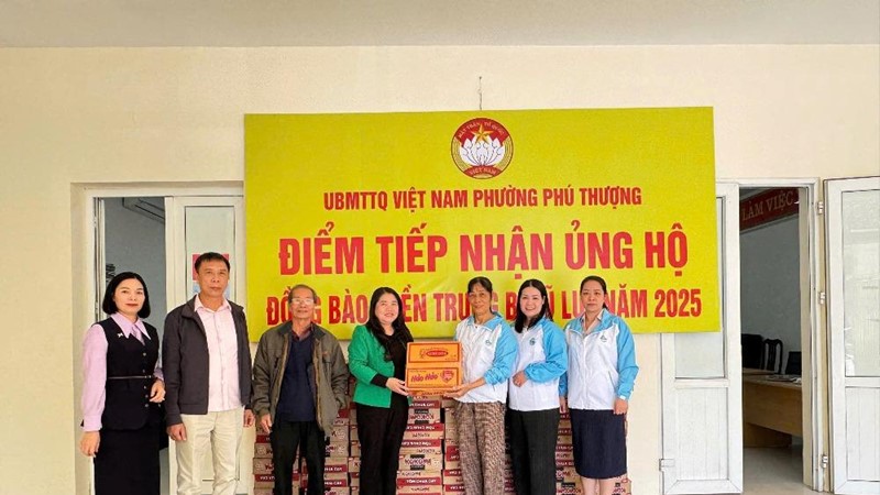 Phường Phú Thượng kêu gọi hỗ trợ đồng bào miền Trung sau bão lũ