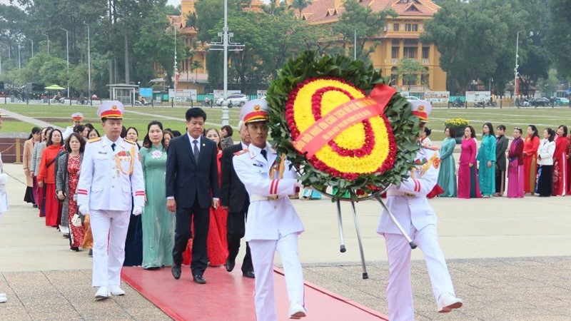 Sôi nổi hoạt động tổng kết và phát động thi đua của Hội LHPN phường Tây Hồ