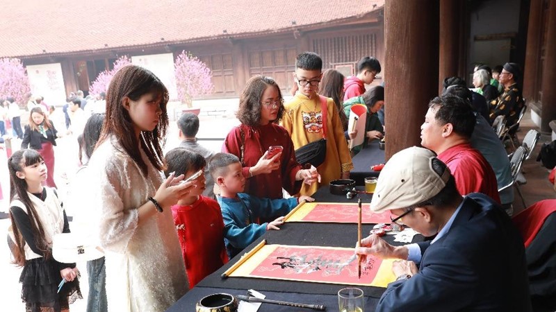 Xin chữ đầu xuân – Nét đẹp văn hóa nơi đất học Thăng Long