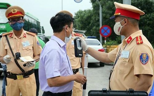 Bộ Công an: Xử phạt nặng người uống rượu bia khi lái xe ngày Tết