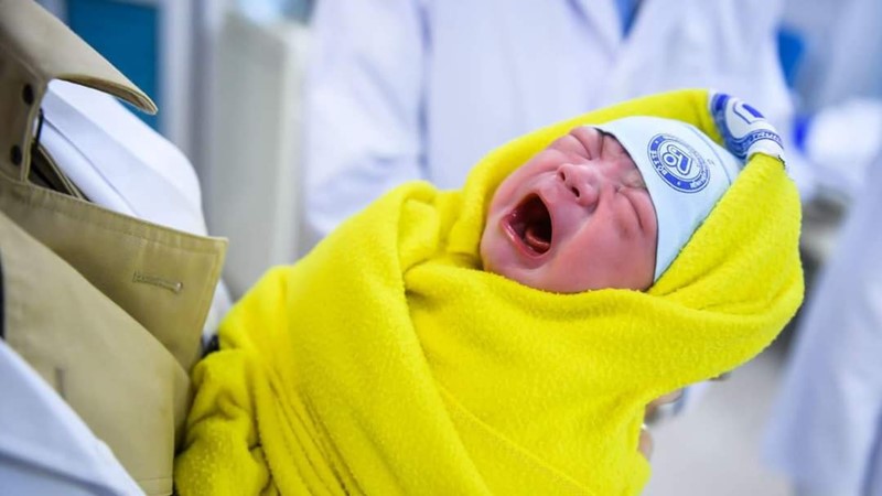 Việt Nam sắp cán mốc 100 triệu người, trở thành nước đông dân thứ 15 của thế giới