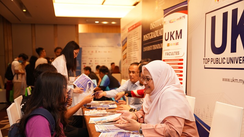 Sôi nổi ngày hội giáo dục nhân dịp kỷ niệm 50 năm quan hệ ngoại giao Việt Nam và Malaysia