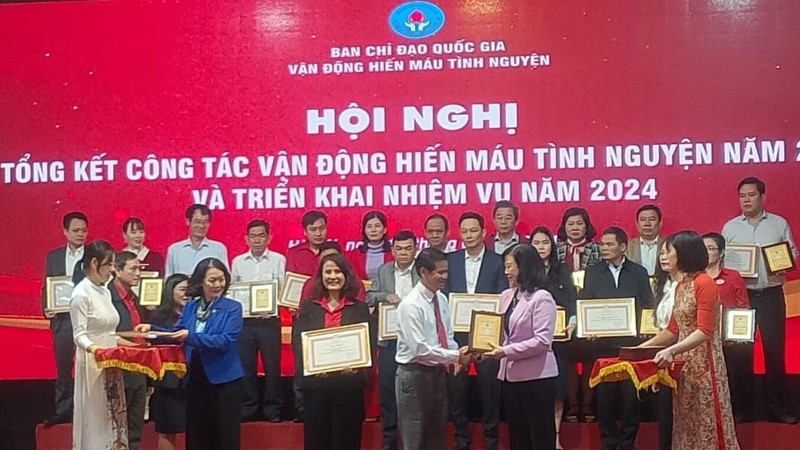 Năm 2024 toàn quốc phấn đấu tiếp nhận khoảng 1,6 triệu đơn vị máu