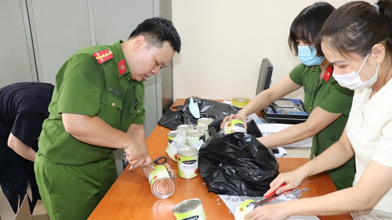 Hà Nội: Triệt phá đường dây vận chuyển trái phép 179 kg ma túy tổng hợp từ Đức về Việt Nam