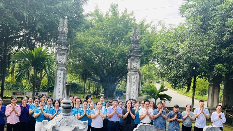 Hội LHPN xã Thanh Mỹ (Sơn Tây): Ra mắt mô hình “Phụ nữ tham gia xây dựng Khu di tích lịch sử kiểu mẫu” 