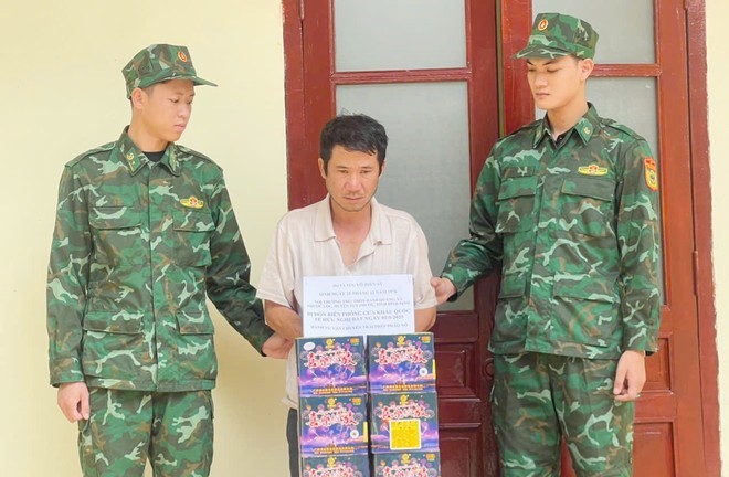 Bắt giữ nhiều vụ vận chuyển pháo nổ qua biên giới