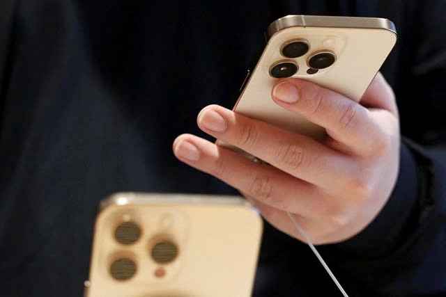 Apple cảnh báo người dùng iPhone về phần mềm gián điệp