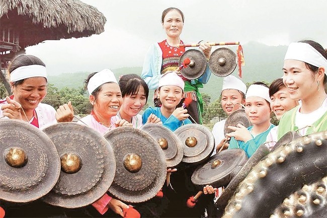 Huyện Ba Vì: Giao Hội LHPN huyện chủ trì “Tập huấn bồi dưỡng, nâng cao năng lực cho đội ngũ cán bộ nữ vùng dân tộc thiểu số”.