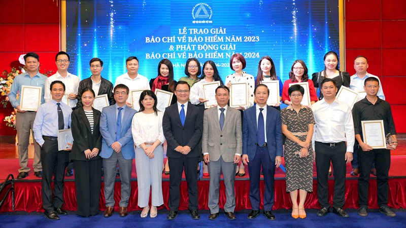 Tác phẩm của Báo điện tử Vietnamplus giành giải đặc biệt Giải Báo chí về Bảo hiểm 