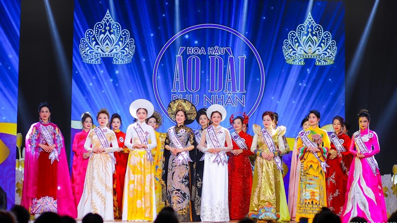 Hoa hậu Áo dài Phu nhân toàn châu Âu thuộc về người đẹp đến từ Anh và Ba Lan