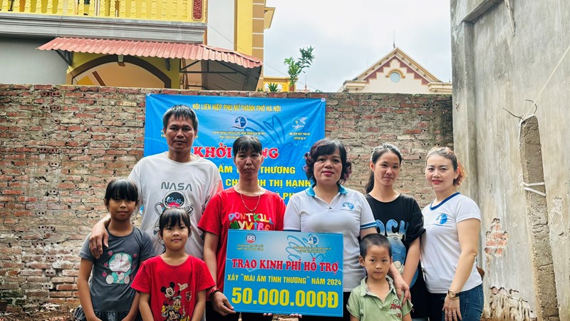 Trao Mái ấm tình thương tại huyện Ba Vì, Hà Nội