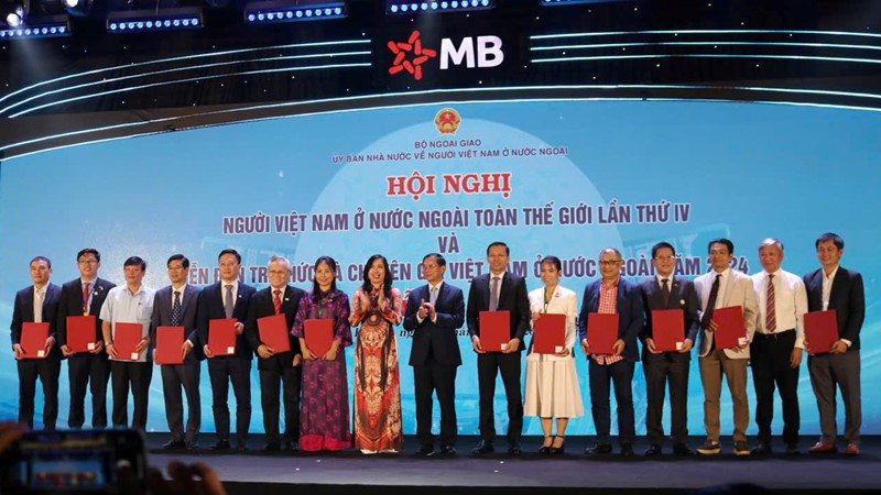 Dịp hội ngộ, trùng phùng của những người con đất Việt