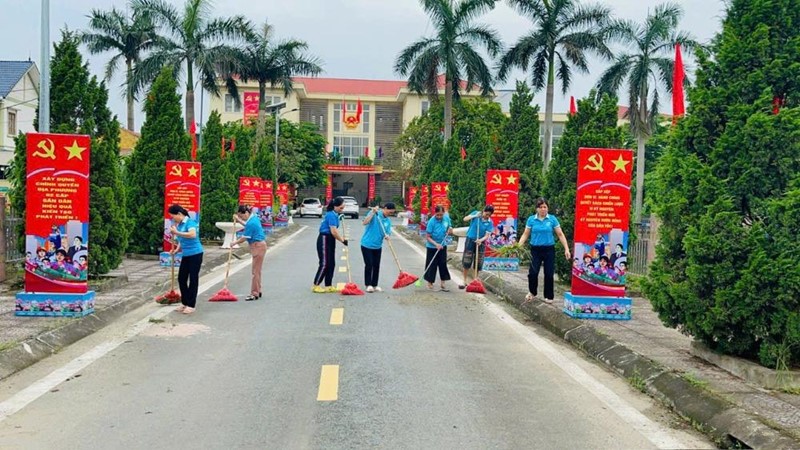Ra quân làm đẹp cảnh quan đón chào thời khắc chính quyền địa phương 2 cấp chính thức vận hành