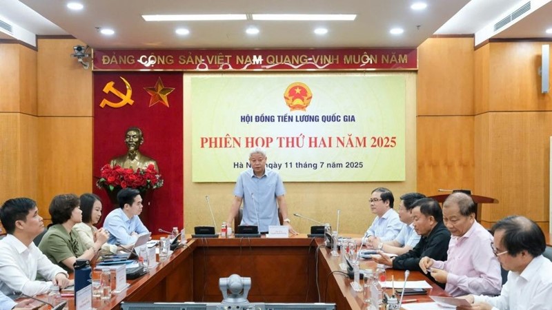 Đề xuất tăng lương tối thiểu vùng 7,2% từ 1/1/2016