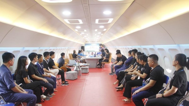 Thú vị Điểm sinh hoạt văn hóa công nhân trong thân máy bay A320
