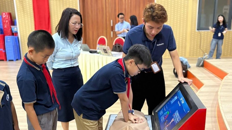 Trang bị kỹ năng hồi sinh tim phổi (CPR) cho học sinh
