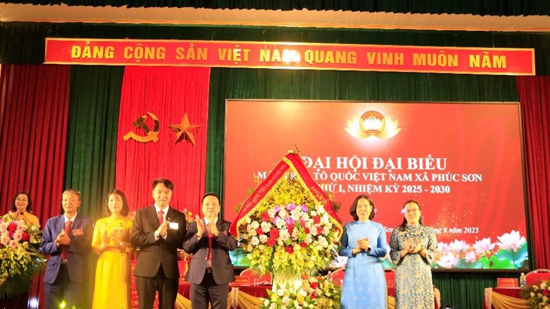 Tạo sức mạnh thực hiện mục tiêu xây dựng xã Phúc Sơn phát triển nhanh, toàn diện