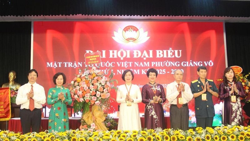 Bà Trần Thị Tố Tâm giữ chức Chủ tịch Ủy ban MTTQ Việt Nam phường Giảng Võ nhiệm kỳ 2025 - 2030.