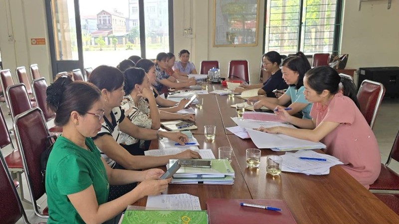 Hội LHPN xã Thư Lâm kiểm tra hoạt động vốn vay gắn với kiểm tra Điều lệ Hội