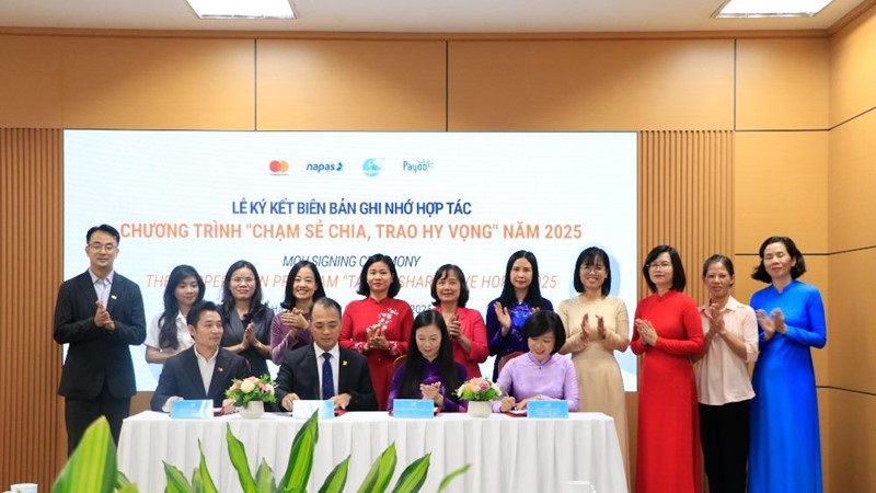 Trung ương Hội LHPN Việt Nam: Ký kết biên bản ghi nhớ triển khai chương trình “Chạm sẻ chia, trao hy vọng 2025”
