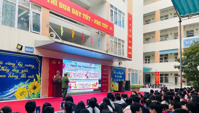 Phường Ngọc Hà: Tuyên truyền, vận động thu hồi vũ khí, vật liệu nổ, công cụ hỗ trợ