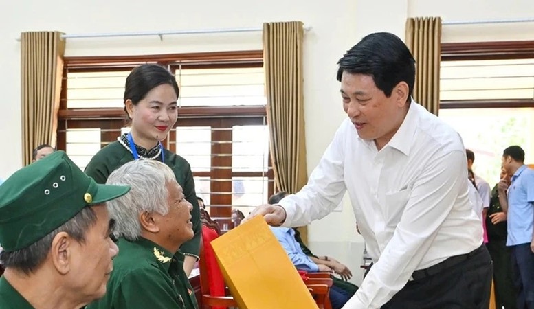 Hoàn thành chi trả quà tặng của Chủ tịch nước cho người có công dịp Tết Bính Ngọ trước ngày 31/01/2026 