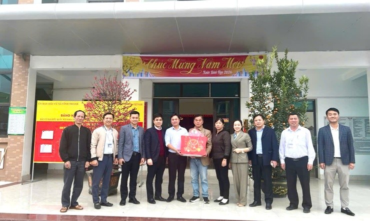 Xã Vĩnh Thanh: Kiểm tra công tác chuẩn bị bầu cử và chúc Tết tại địa bàn dân cư