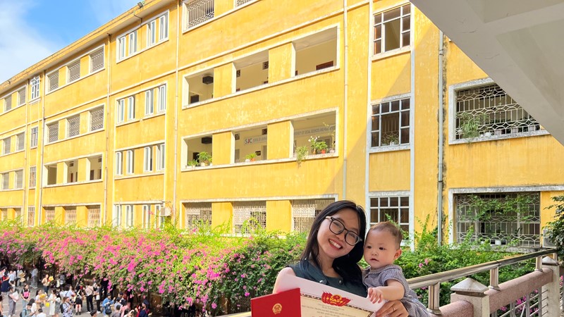 Gen Z làm mẹ: Nhờ con mà trưởng thành