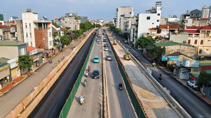 Hà Nội phân luồng giao thông trên tuyến đường Âu Cơ để hạn chế ùn tắc