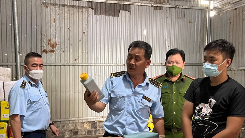 Phù phép biến thuốc trừ cỏ của Trung Quốc thành Việt Nam