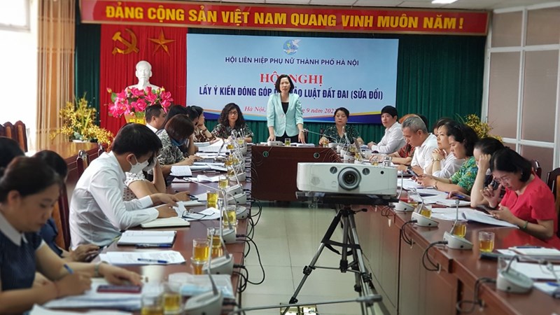 Hội LHPN Hà Nội tổ chức Hội nghị đóng góp dự thảo Luật Đất đai (sửa đổi)