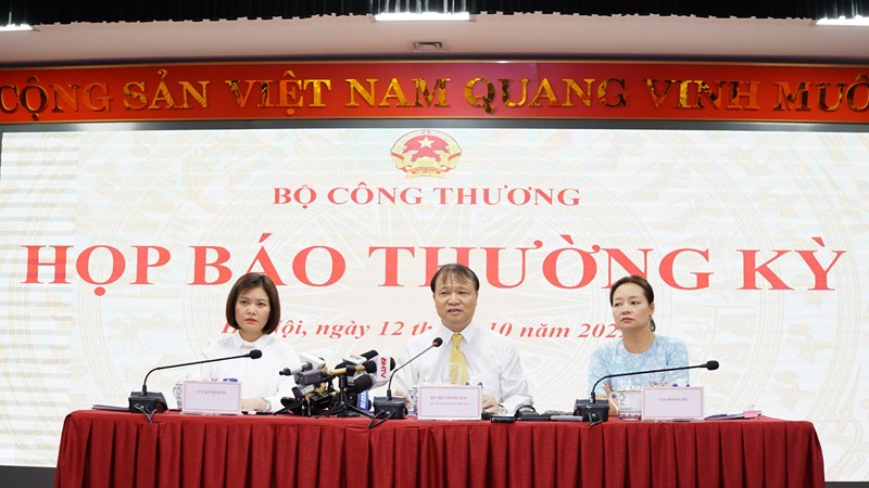 Bộ Công Thương: Sẽ đảm bảo nguồn cung xăng dầu đáp ứng nhu cầu thị trường