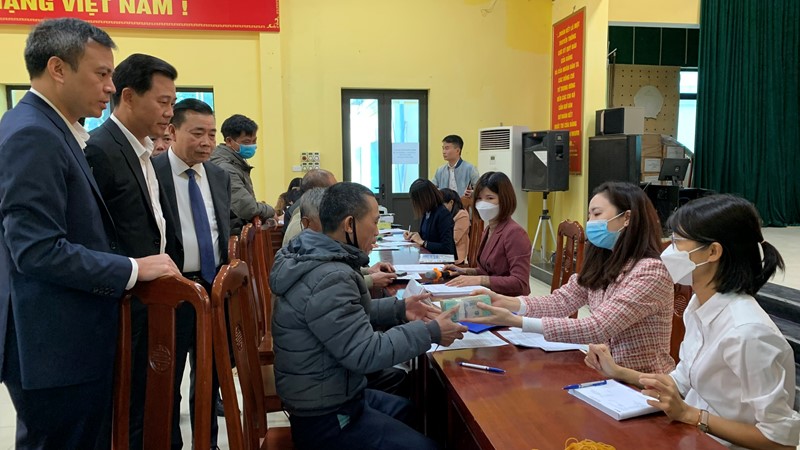 Hoài Đức chi trả tiền hỗ trợ giải phóng mặt bằng thực hiện dự án Vành đai 4 đợt đầu tiên