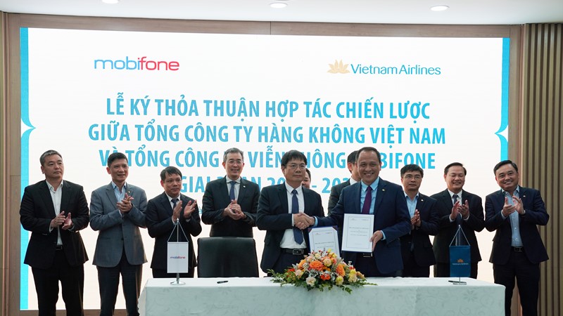 Vietnam Airlines và MobiFone ký kết hợp tác chiến lược đẩy mạnh quá trình chuyển đổi số