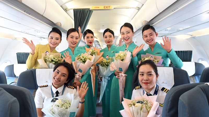 Vietnam Airlines tổ chức chuyến bay đặc biệt chia sẻ và yêu thương