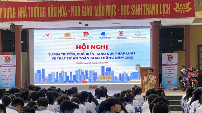 Hơn 1.200 học sinh được tuyên truyền, giáo dục pháp luật về an toàn giao thông