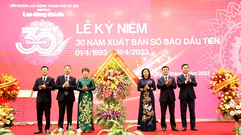 Báo Lao động Thủ đô kỷ niệm 30 năm ngày xuất bản số báo đầu tiên