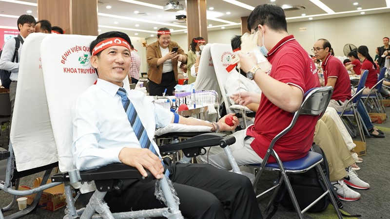 Amway Việt Nam và Tổng Giám đốc, ông Huỳnh Thiên Triều nhận Bằng khen từ Ban chấp hành Trung ương Đoàn Thanh niên Cộng sản Hồ Chí Minh 