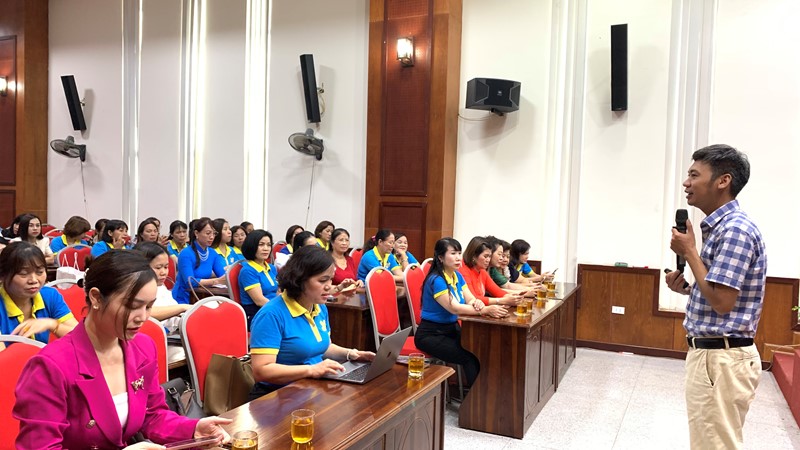 Doanh nghiệp nữ được chia sẻ về phát triển sản phẩm OCOP