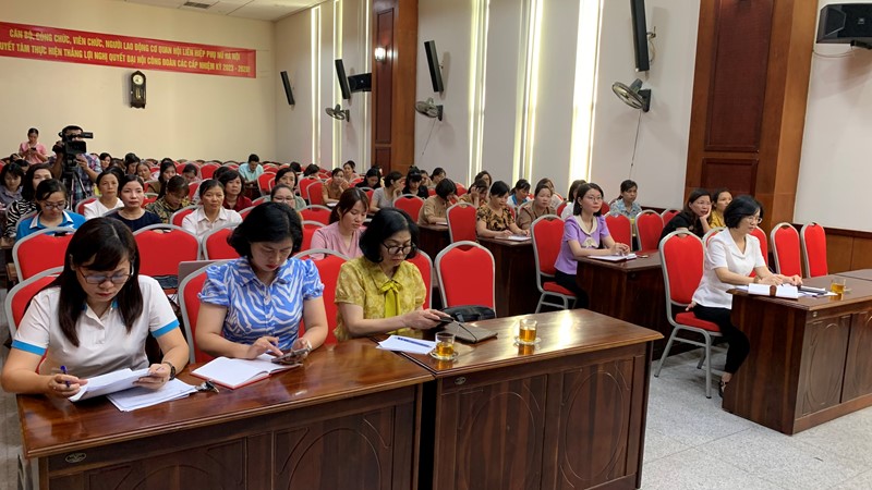 Hơn 100 hội viên được tập huấn về vai trò của phụ nữ trong xây dựng nông thôn mới