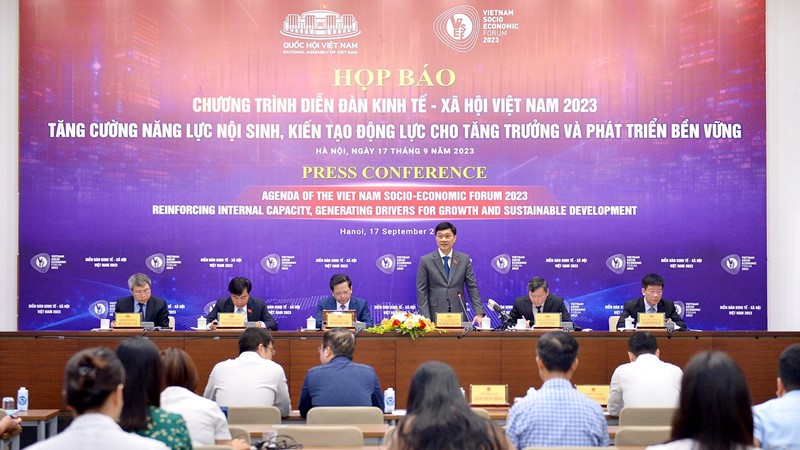 Ngày 19/9, sẽ diễn ra Diễn đàn Kinh tế - Xã hội Việt Nam 2023 tháo gỡ khó khăn cho sản xuất kinh doanh