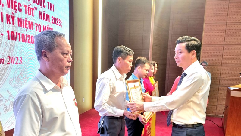 Gia Lâm vinh danh nhiều cá nhân tiêu biểu trong phong trào Người tốt, việc tốt