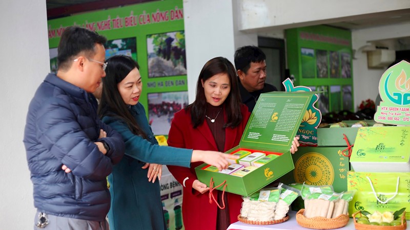 Hơn 100 sản phẩm nông nghiệp an toàn được giới thiệu với người tiêu dùng Thủ đô