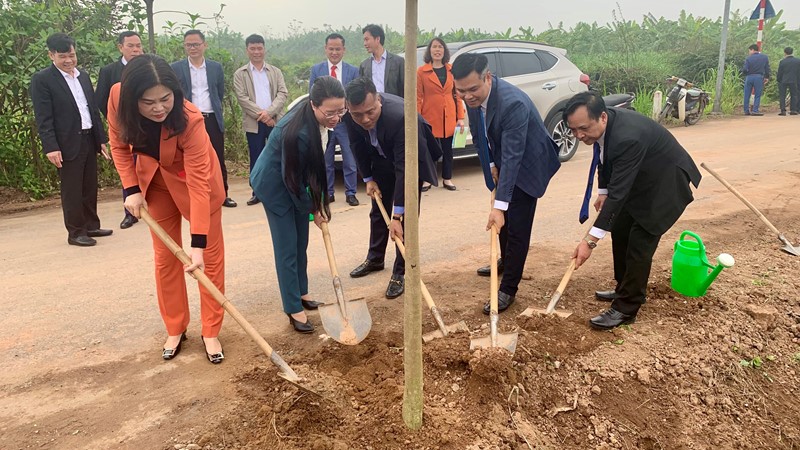 Hội Nông dân huyện Gia Lâm: Thi đua thực hiện 20 công trình phần việc gắn với ứng dụng chuyển đổi số