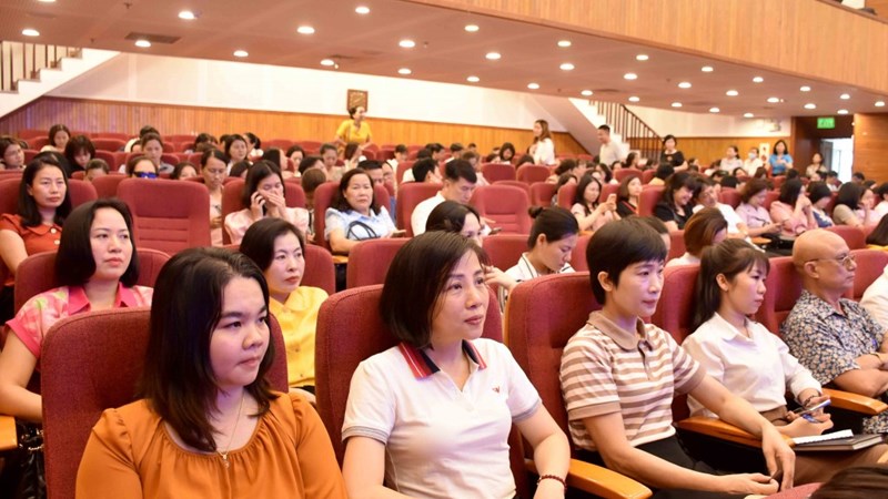 Công đoàn viên quận Long Biên được giải đáp về lao động, Công đoàn, bảo hiểm xã hội