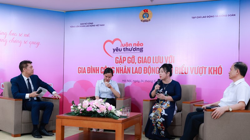 Chương trình “Muôn nẻo yêu thương”: Chia sẻ với gia đình nữ lao động tiêu biểu vượt khó