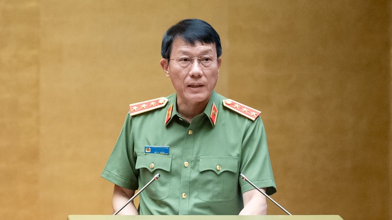 Bộ trưởng Bộ Công an trình bày dự án Luật Phòng cháy, chữa cháy và cứu nạn, cứu hộ