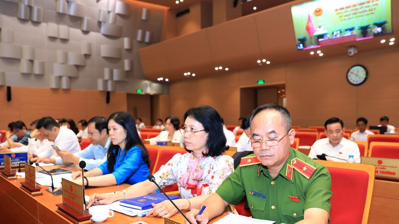 HĐNT Thành phố thông qua Nghị quyết về số lượng xe ô tô được giao thực hiện nhiệm vụ đặc thù