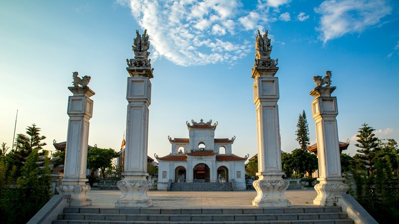 Phát huy giá trị Văn Miếu Sơn Tây là một điểm đến của du lịch học đường